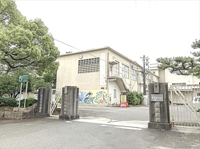 中学校　東浦中学校（中学校）まで585m