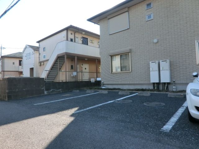 駐車場　敷地内駐車場