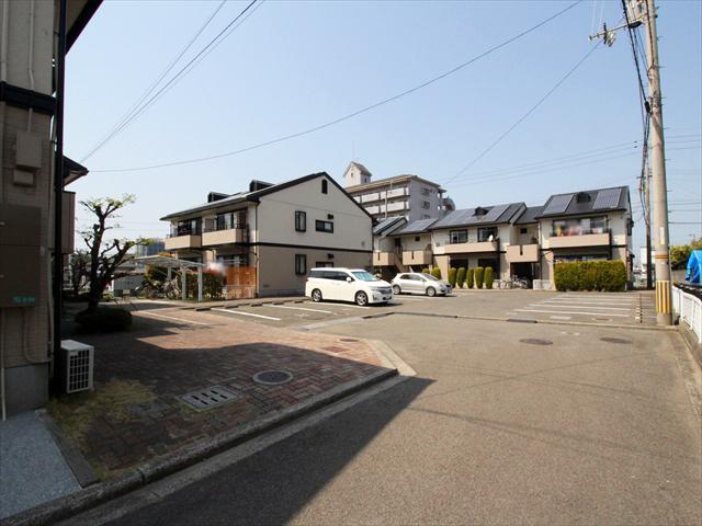 建物外観　松山市南江戸　ルミシエール１８　外観
