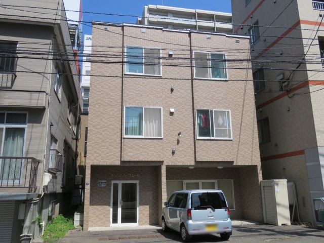 建物外観　◆最上階角部屋の1DK！◆ネット無料・灯油暖房で経済的！