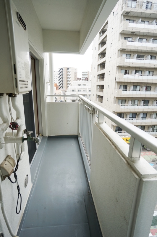 バルコニー　※他の号室写真になります。