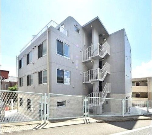 建物外観　オートロック付きです