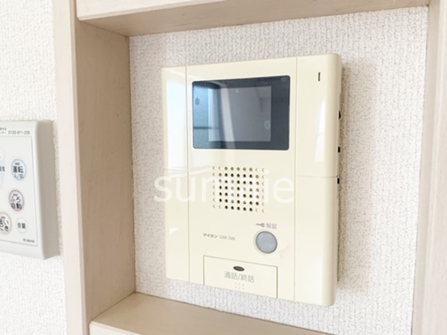 セキュリティ　モニター付きインターホン！