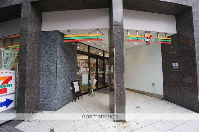 コンビニ　セブンイレブン（コンビニ）まで17m