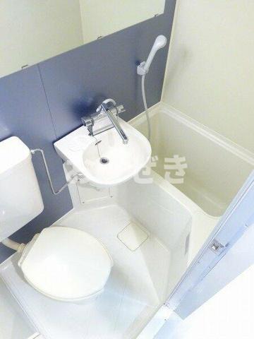 トイレ　※同仕様参考写真