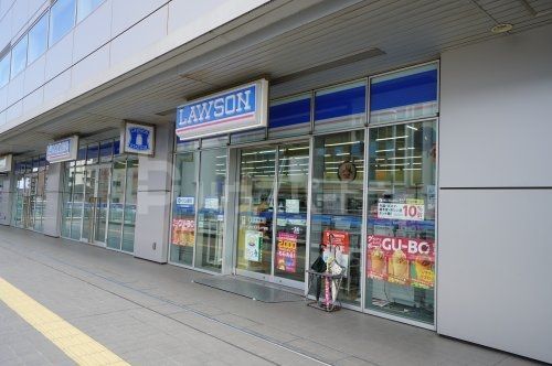 コンビニ　ローソンウェストリオ千葉店（コンビニ）まで70m