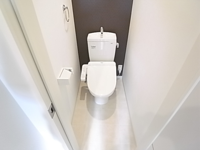 ＪＲ和田岬線 和田岬駅 徒歩5分 3階建 築6年のトイレ写真