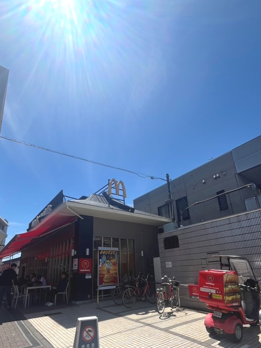 飲食店　マクドナルド王子店（飲食店）まで190m