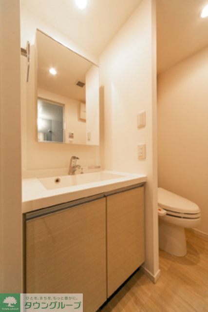 洗面設備　※写真は同タイプ住戸です。