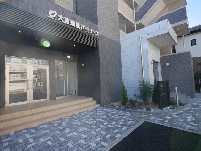 エントランス　★綺麗なエントランスですね★
