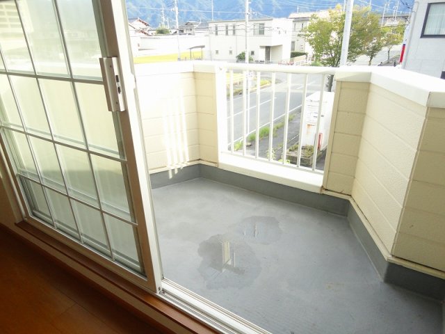 バルコニー　落ち着いた時間を過ごせるバルコニーです