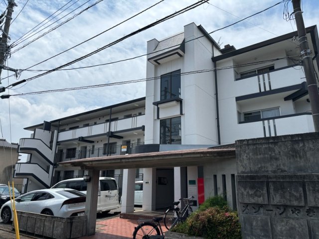 建物外観　外観は落ち着いています