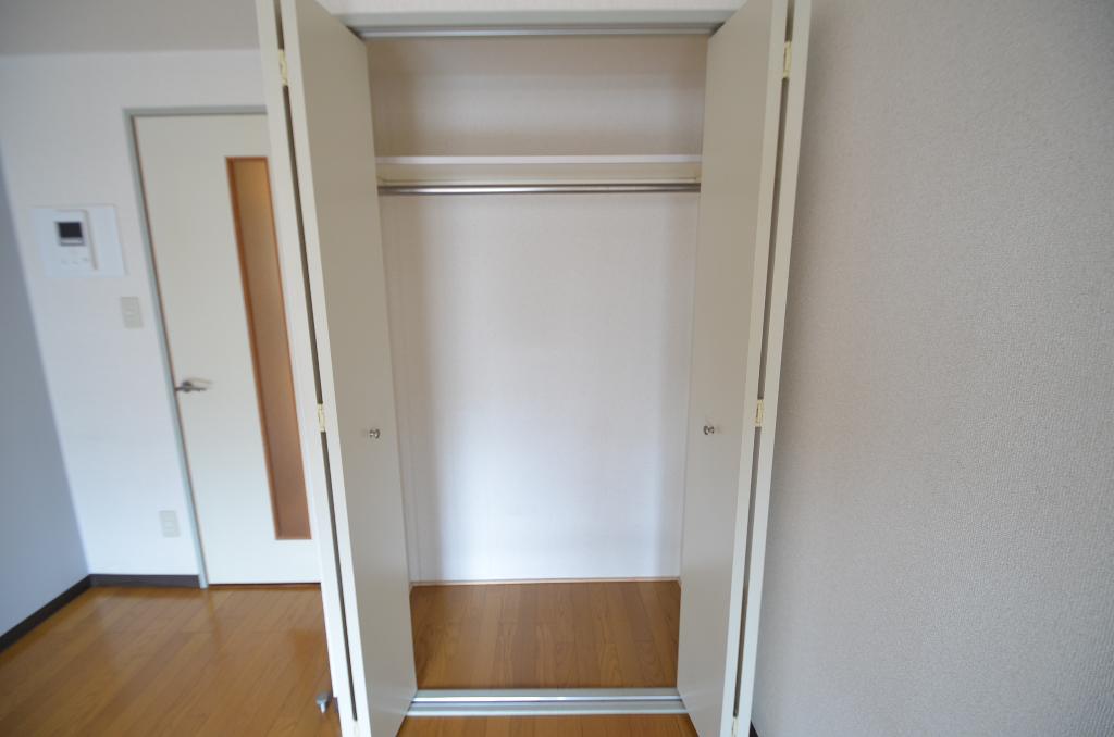収納　クローゼット