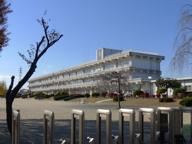 小学校　みどり市立大間々東小学校（小学校）まで550m