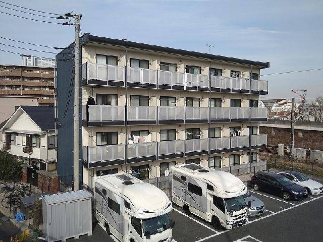 建物外観　オートロック完備