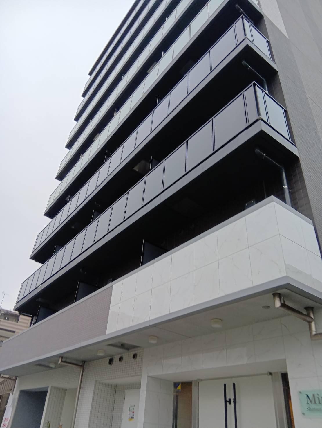 建物外観　外観は落ち着いています