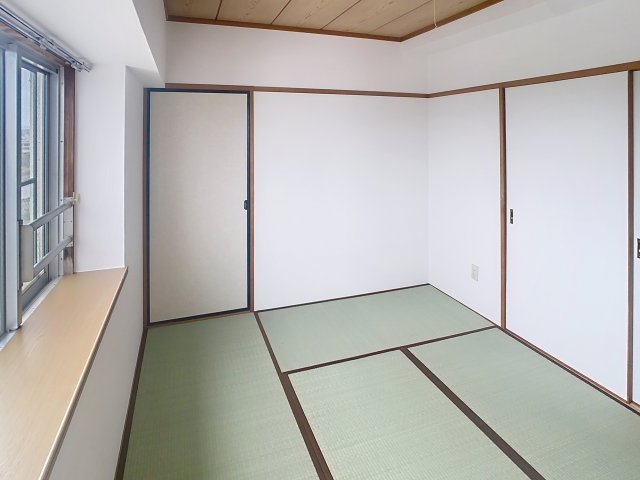 その他部屋・スペース　掲載写真は同型の左右反転の部屋を掲載しております。仕様等が異