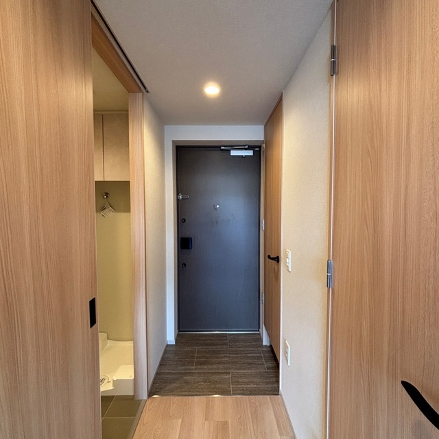 玄関　※写真は同タイプ住戸です。