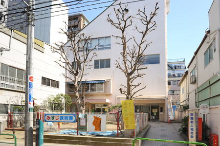 幼稚園・保育園　三筋保育園（幼稚園・保育園）まで165m