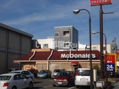 飲食店　マクドナルド 花堂店（飲食店）まで766m