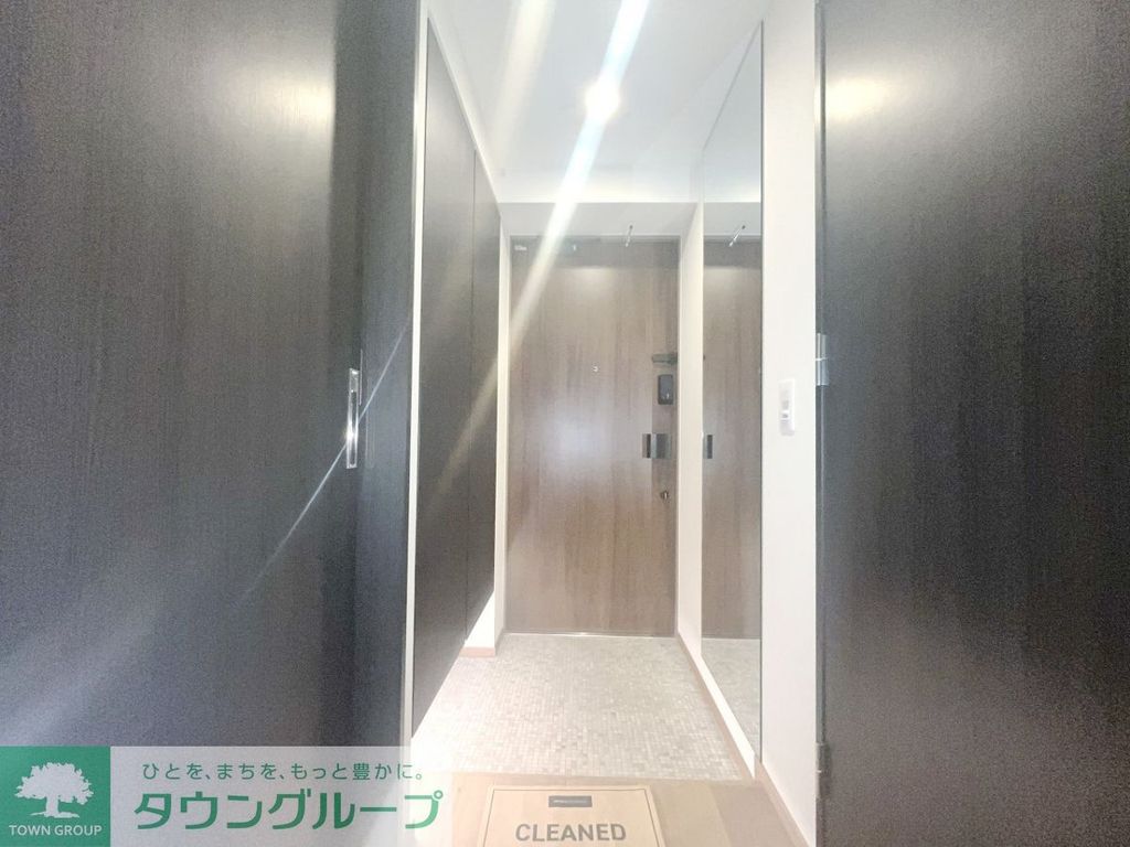 玄関　お問合せは(株)タウンハウジングレジデンス事業部　赤坂店・…