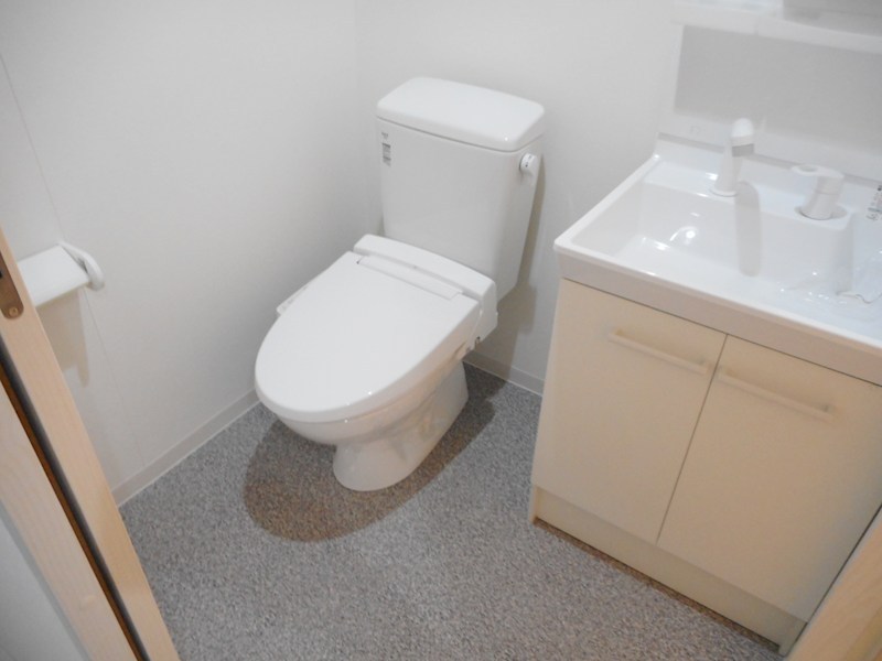 トイレ　※別の部屋の写真です。
