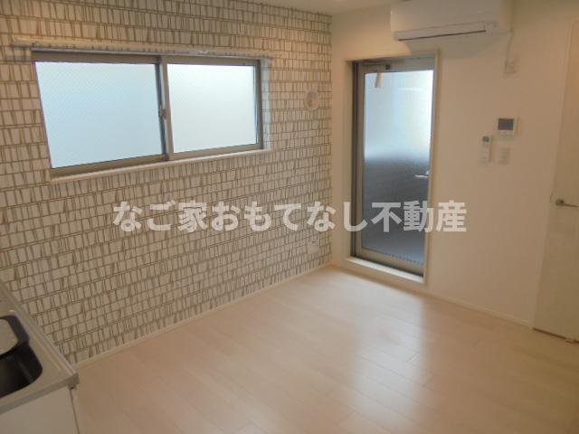 居室・リビング　CREST浄心　お問合せはなご家おもてなし不動産へ。
