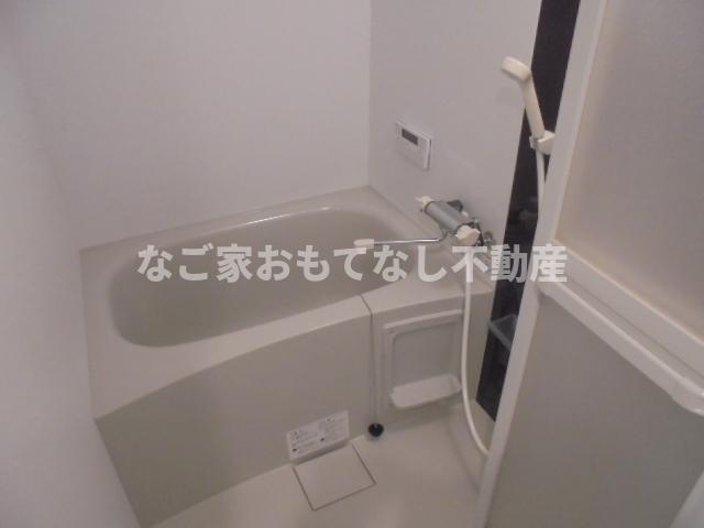 バス・シャワールーム　CREST浄心　お問合せはなご家おもてなし不動産へ。