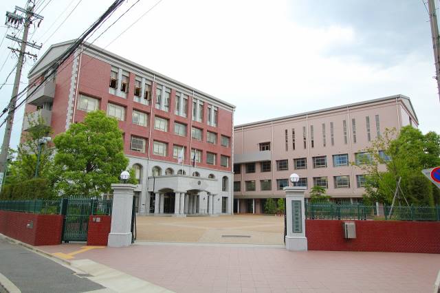 高校・高専　啓明学館高校（高校・高専）まで690m