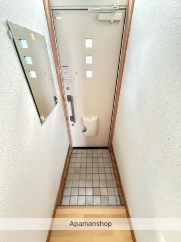 ハイツ原の玄関写真