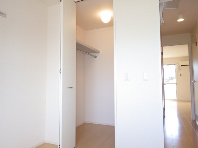 収納　ウォークインクローゼット