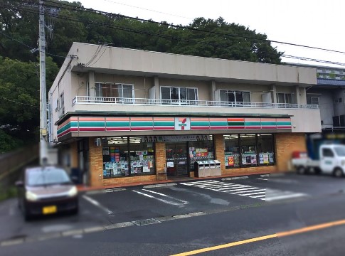 コンビニ　セブンイレブン 川崎平4丁目店（コンビニ）まで291m