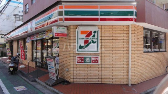 コンビニ　セブン-イレブン荒川西尾久７丁目店（コンビニ）まで282m