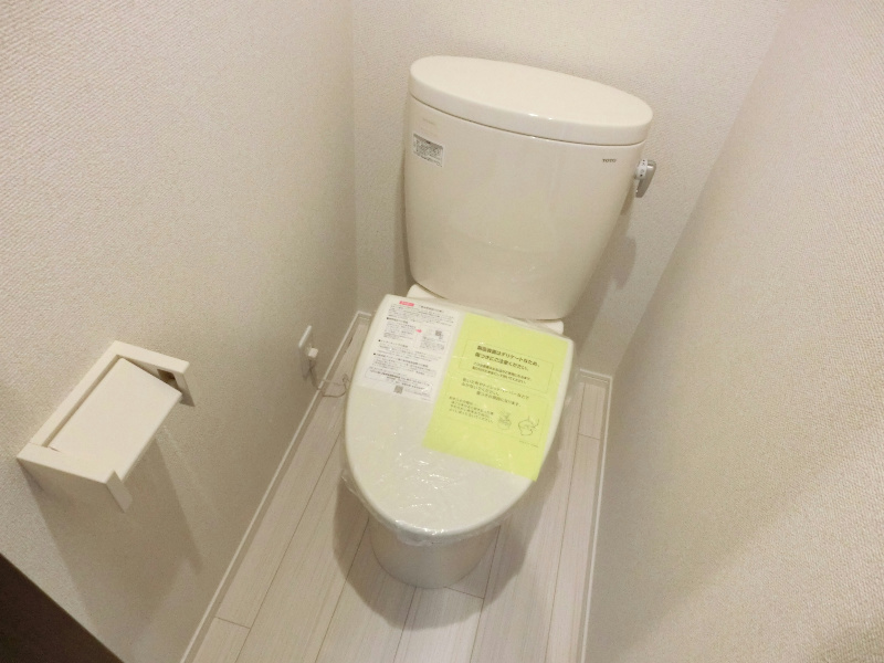 トイレ　ウォシュレットに変更予定です。