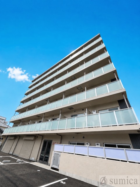 建物外観　鉄筋コンクリート造・ガッチリとした建物です♪