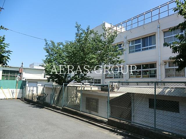 小学校　世田谷区立東玉川小学校（小学校）まで582m