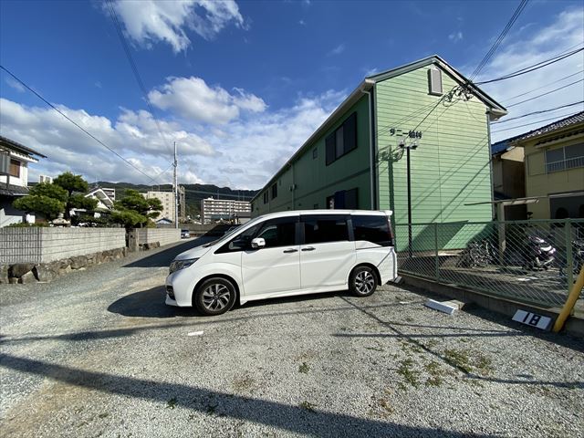 駐車場　駐車場