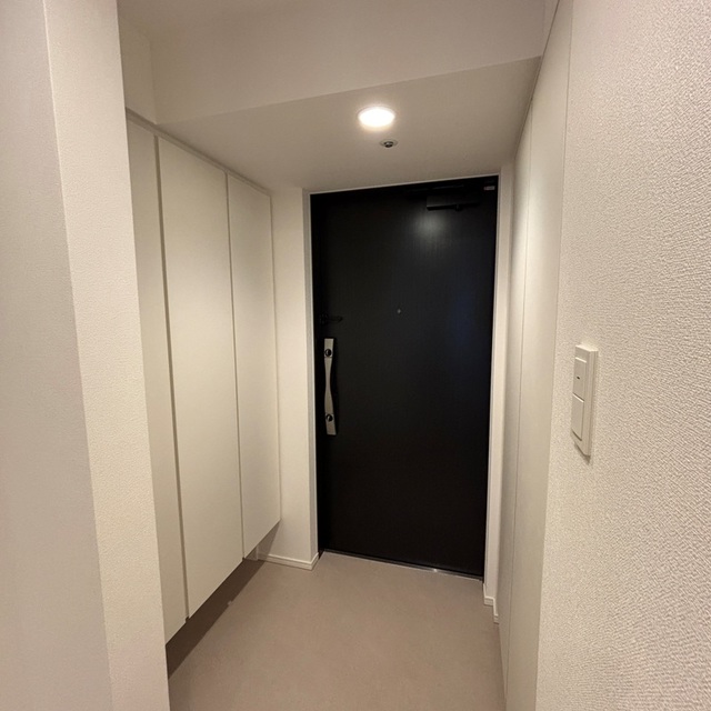 玄関　※写真は同タイプ住戸です。