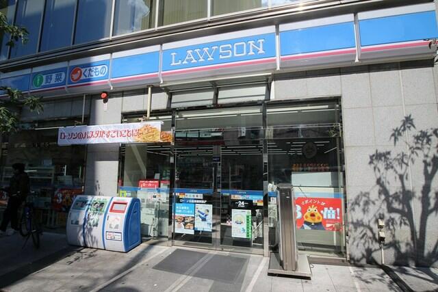 コンビニ　ローソン白金高輪駅前店（コンビニ）まで387m