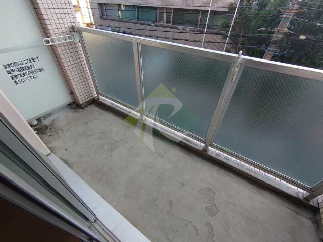 バルコニー　ラルゴ西早稲田