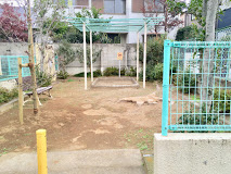 公園　上荻窪第二児童遊園（公園）まで332m
