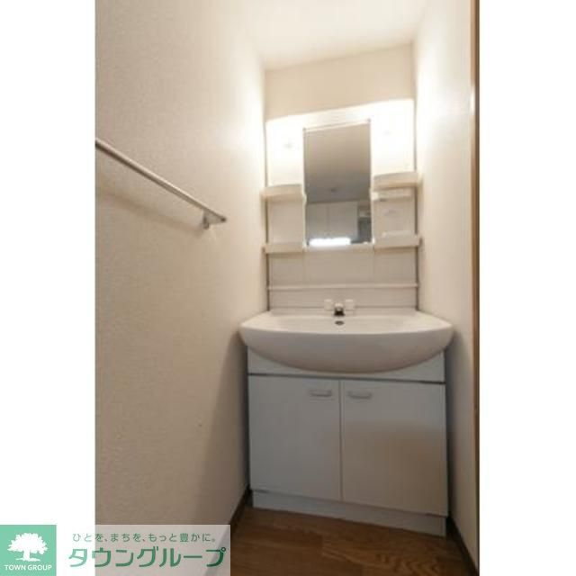 洗面設備　※写真は同タイプ住戸です。