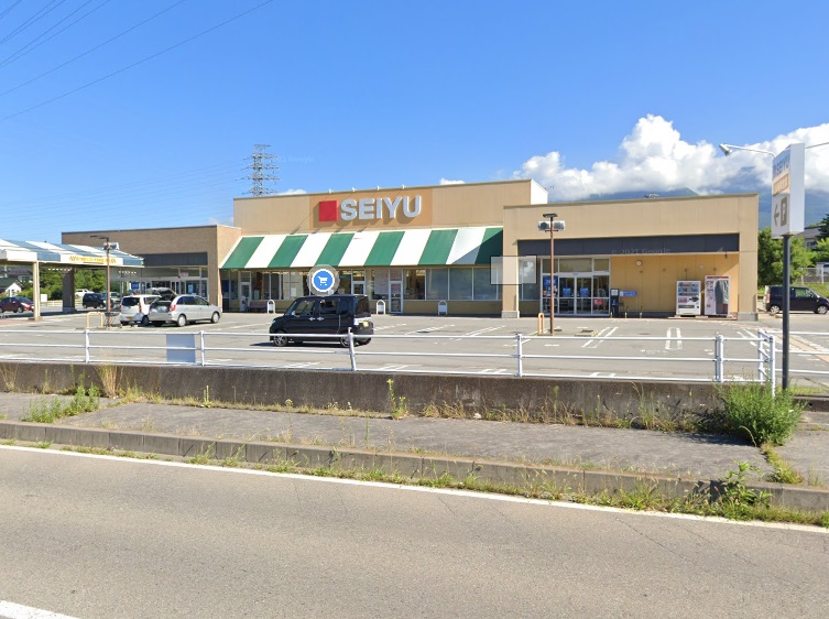 スーパー　西友 御代田店（スーパー）まで393m