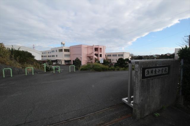 小学校　御前崎市立浜岡東小学校（小学校）まで3658m