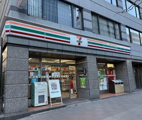 コンビニ　セブンイレブン日本橋茅場町2丁目店（コンビニ）まで187m