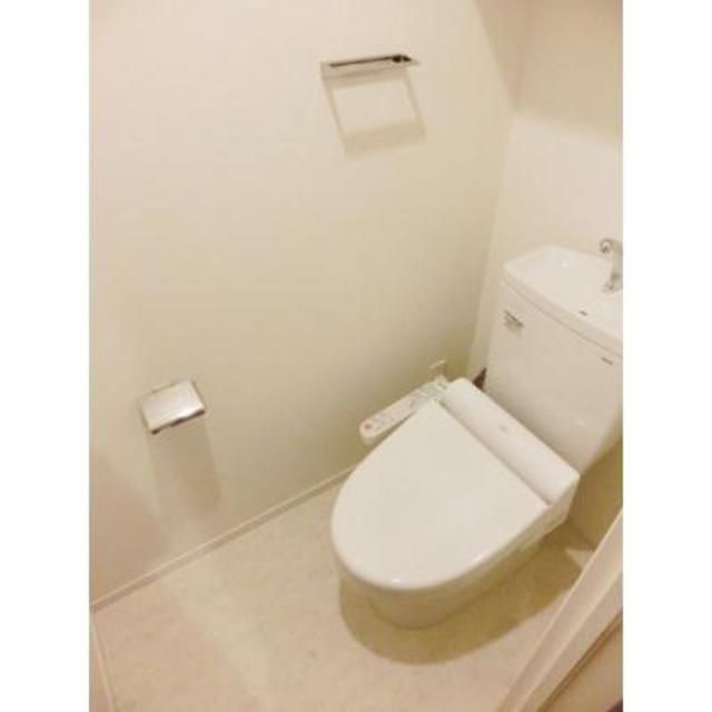 トイレ　落ち着いたトイレです