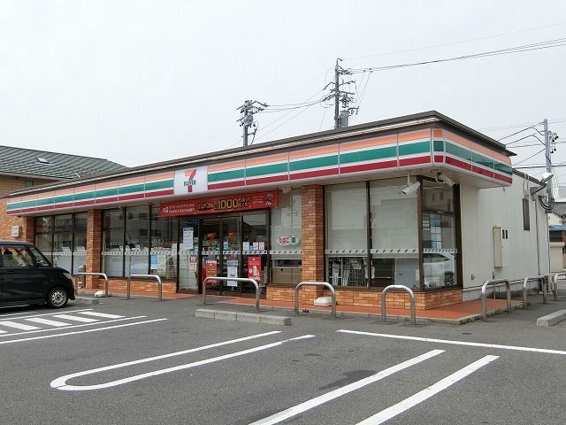 コンビニ　セブンイレブン南頬町1丁目店（コンビニ）まで750m