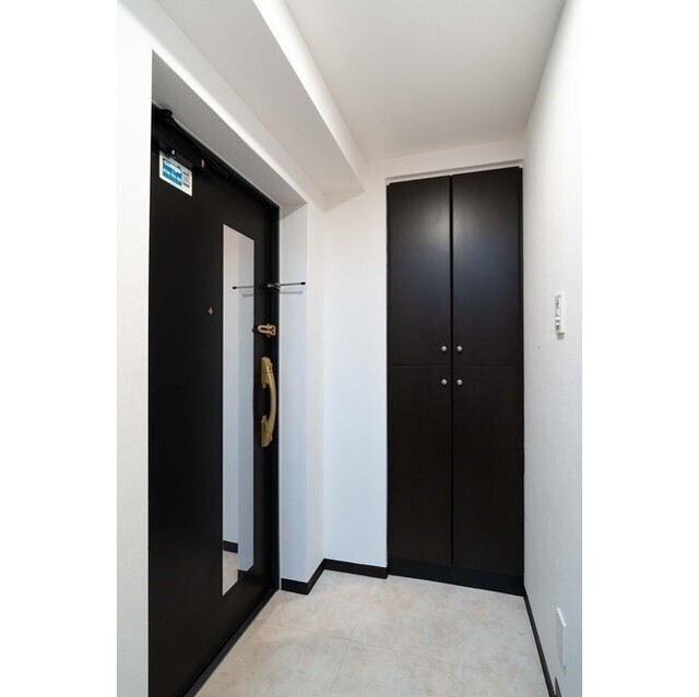玄関　*同物件、別部屋の写真です