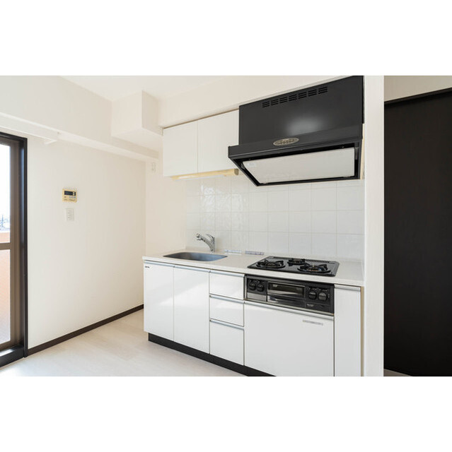 キッチン　*同物件、別部屋の写真です