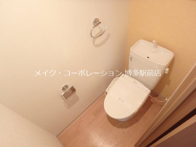 トイレ　※同物件、別部屋の写真です。